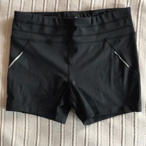 Athleta black bike short, size M